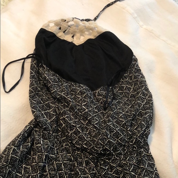 Romper - Picture 3 of 4